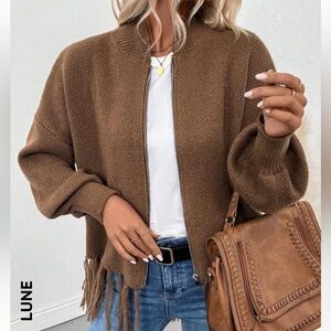 CAMEL ZIP FRINGE SWEATER